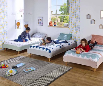 Paket Kinderbett Aix mit Lattenrost, Füßen und Matratze